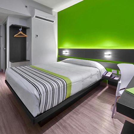 City Express Junior By Marriott Puebla Angelopolis Экстерьер фото