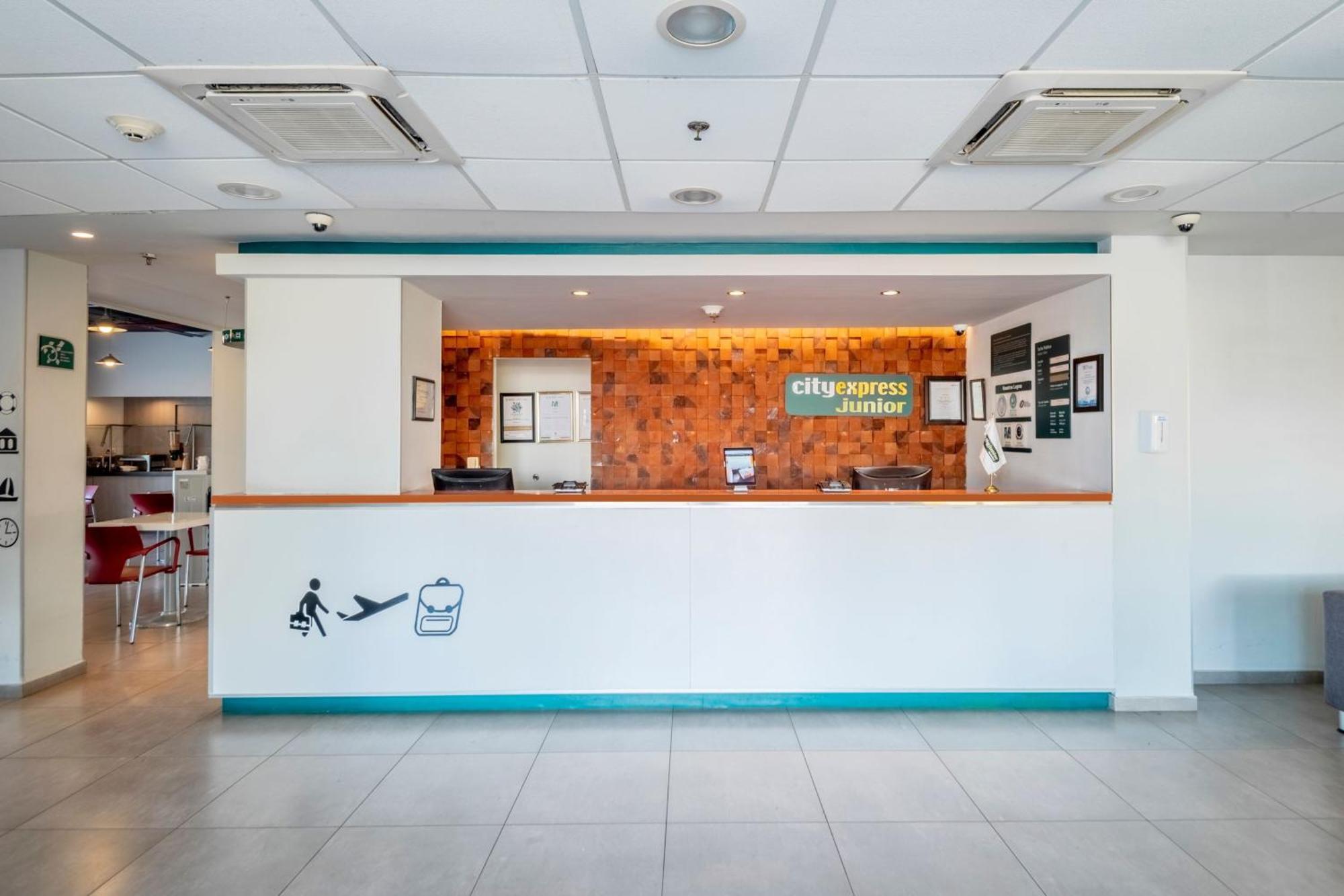 City Express Junior By Marriott Puebla Angelopolis Экстерьер фото