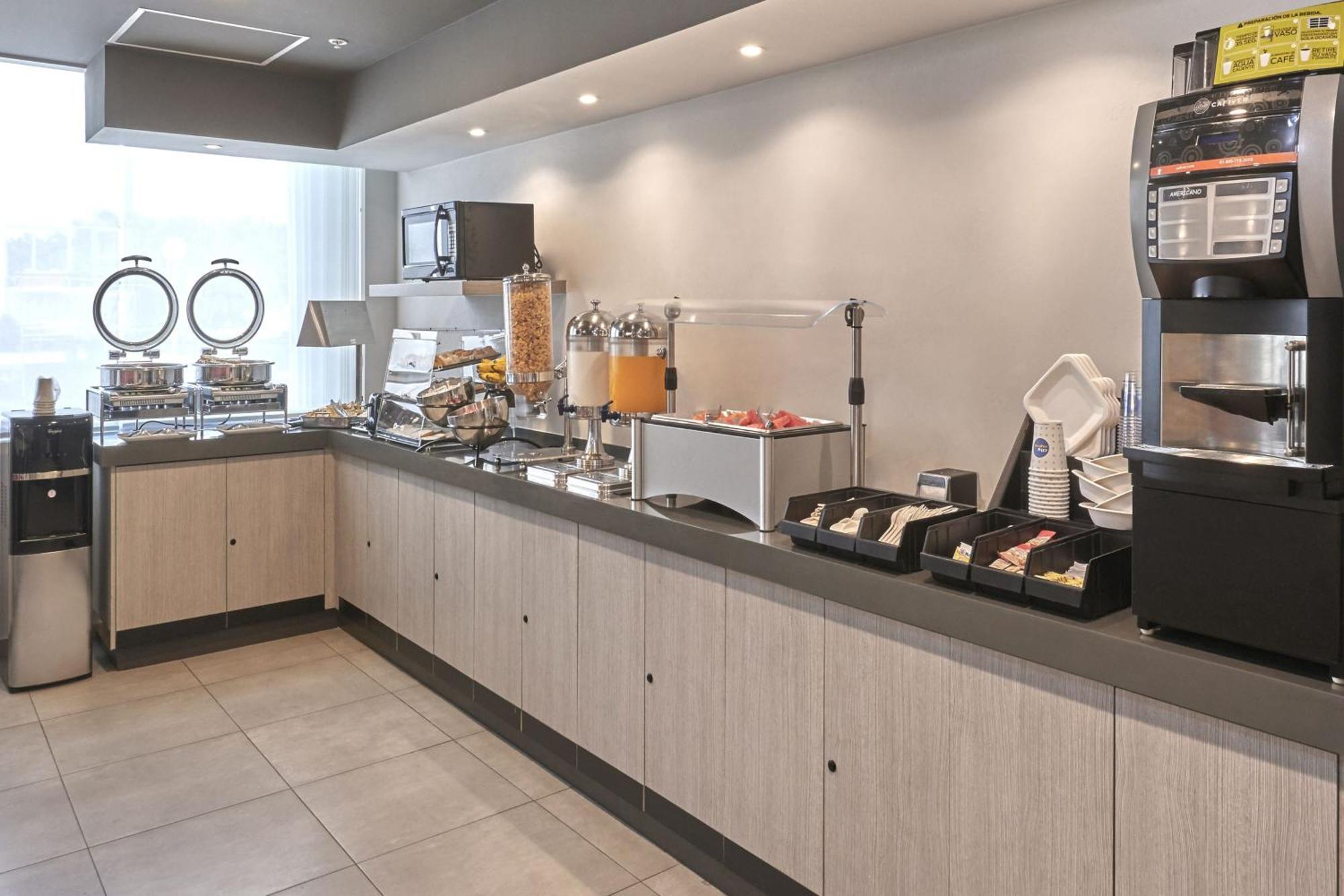 City Express Junior By Marriott Puebla Angelopolis Экстерьер фото