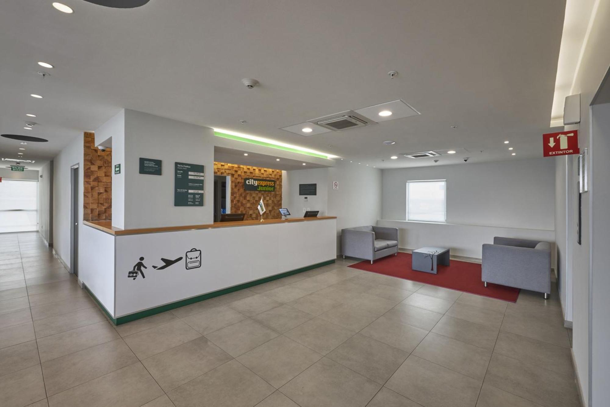 City Express Junior By Marriott Puebla Angelopolis Экстерьер фото