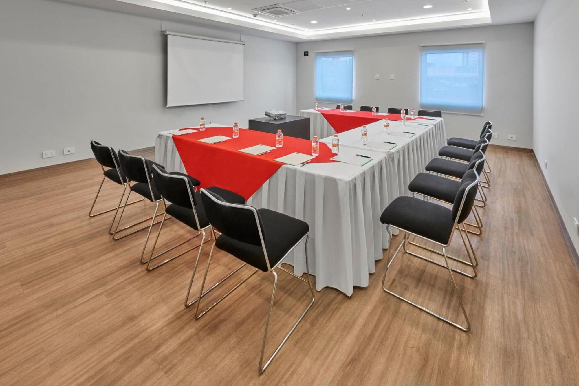 City Express Junior By Marriott Puebla Angelopolis Экстерьер фото