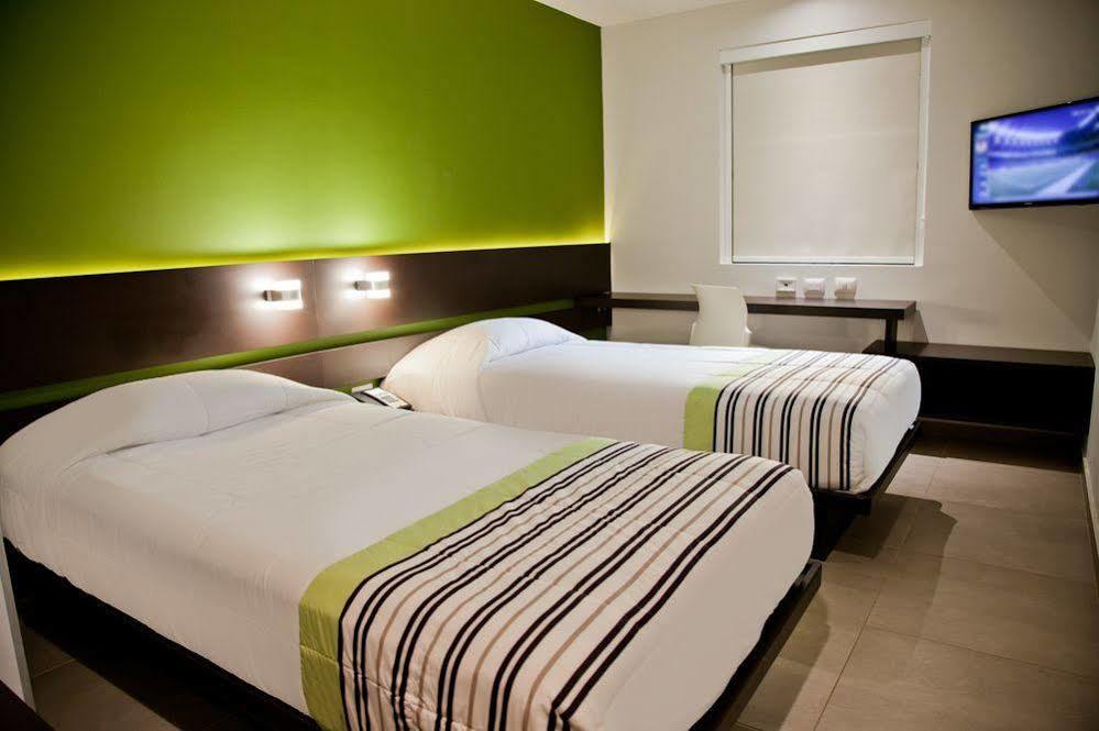 City Express Junior By Marriott Puebla Angelopolis Экстерьер фото